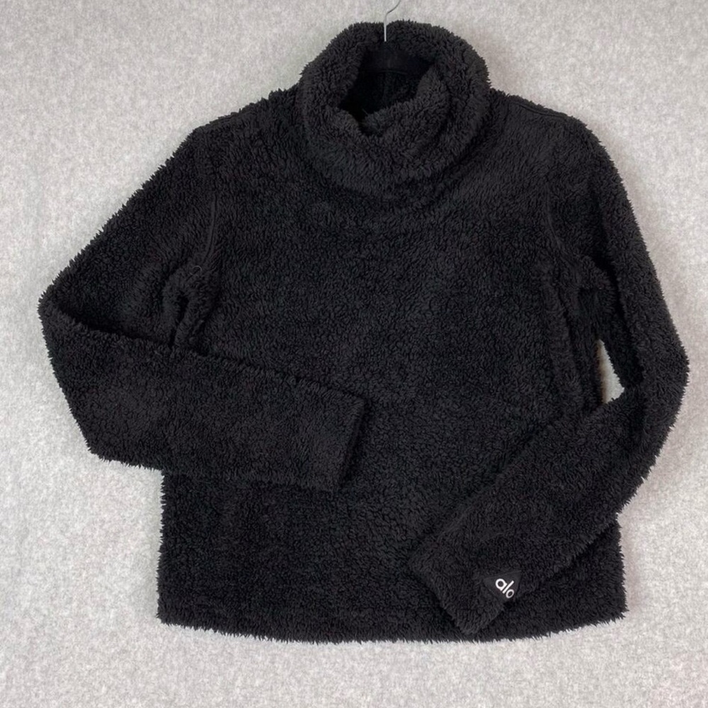 ALO Yoga Charcoal Fuzzy Turtleneck Sweater